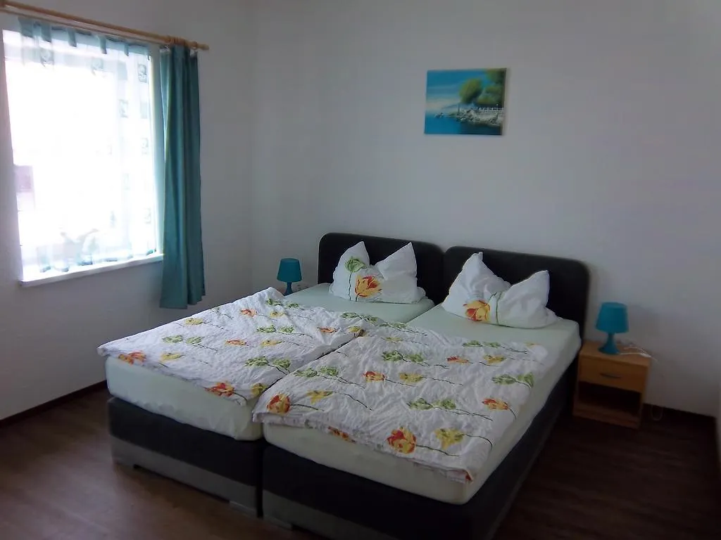 Apartment Ferienwohnungen Bochmann Schneeberg